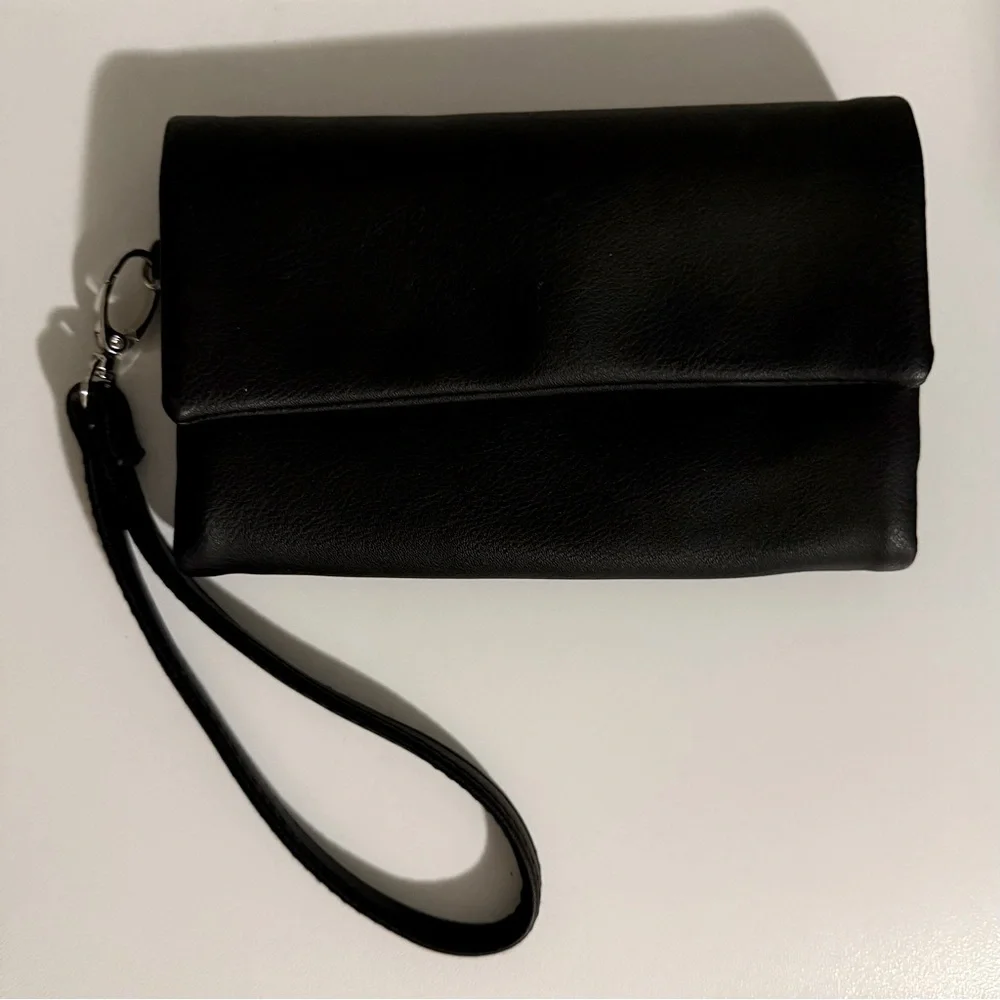 [5x$25] ⭐️ Black Trifold Wallet Wristlet Coin Purse by Wild Fable